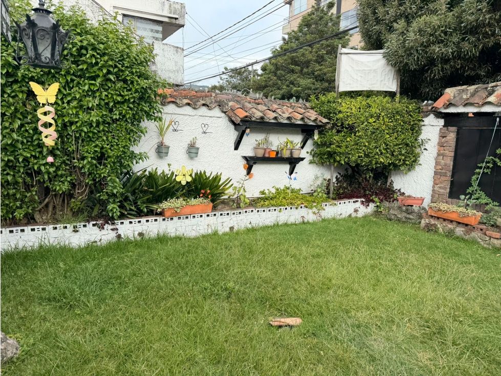 Casa en venta Cundinamarca Bogotá Los Cedritos 160 m2 Habitaciones 4 Baños 3 Garajes 3 Precio $2000000000