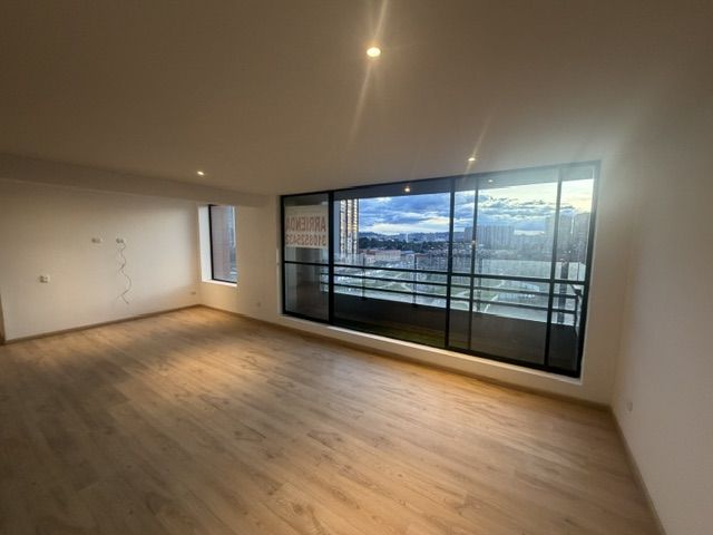 Apartamento en arriendo Cundinamarca Bogotá El Redil 103 m2 Habitaciones 3 Baños 2 Garajes 1 Precio $4000000