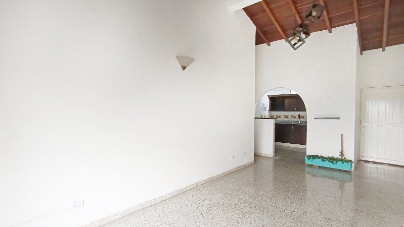 Apartamento en arriendo Antioquia Medellín Campo Alegre 107 m2 Habitaciones 3 Baños 2 Garajes 1 Precio $2600000