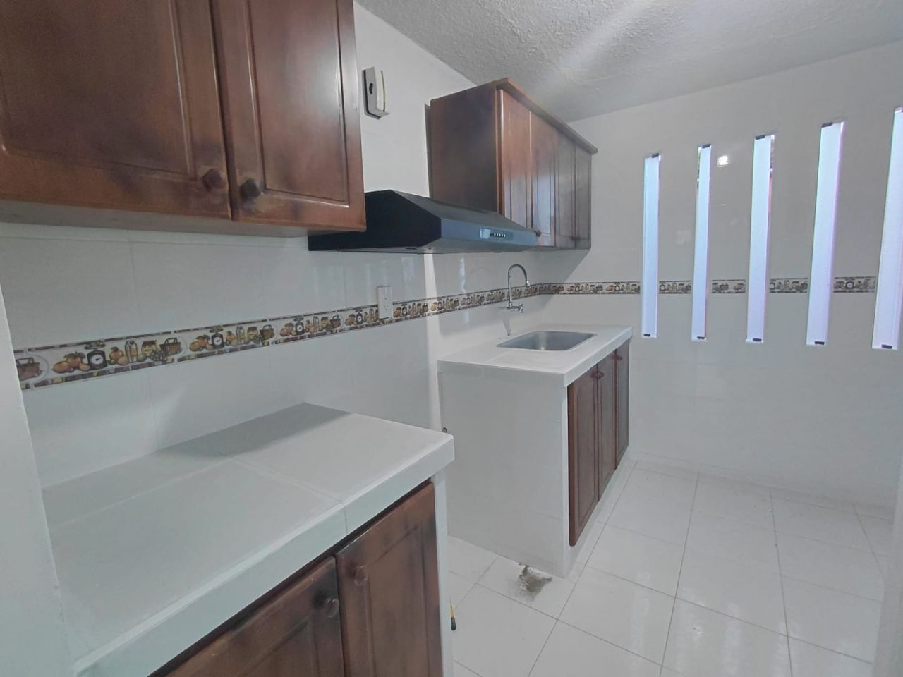 Apartamento en arriendo Valle Del Cauca Cali Cañaverales - Los Samanes 60 m2 Habitaciones 3 Baños 1 Garajes 0 Precio $1100000