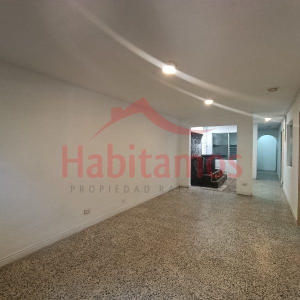 Casa en arriendo Antioquia Envigado El Dorado 110 m2 Habitaciones 3 Baños 2 Garajes 0 Precio $2700000