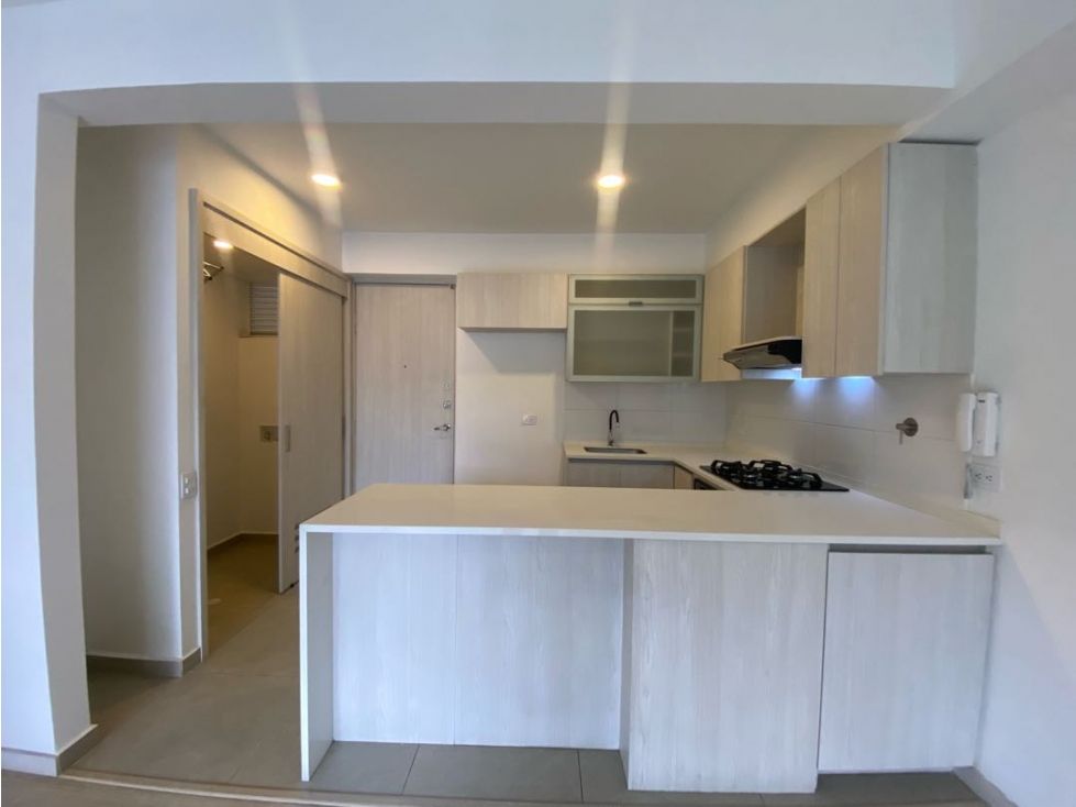 Apartamento en arriendo Antioquia Sabaneta Ancon Sur 70 m2 Habitaciones 2 Baños 2 Garajes 1 Precio $2800000