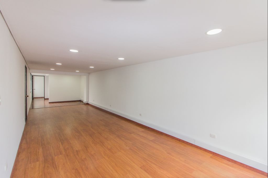 Local en arriendo Cundinamarca Bogotá La Castellana 130 m2 Habitaciones 0 Baños 2 Garajes 0 Precio $4500000