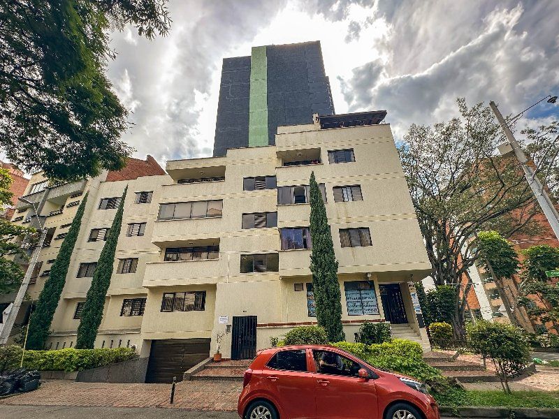 Apartamento en arriendo Antioquia Medellín Laureles 82 m2 Habitaciones 2 Baños 3 Garajes 1 Precio $3200000