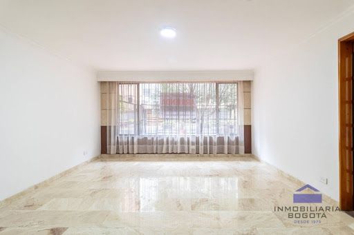 Apartamento en arriendo Cundinamarca Bogotá Chico Norte Et Iii 125 m2 Habitaciones 2 Baños 4 Garajes 2 Precio $6500000