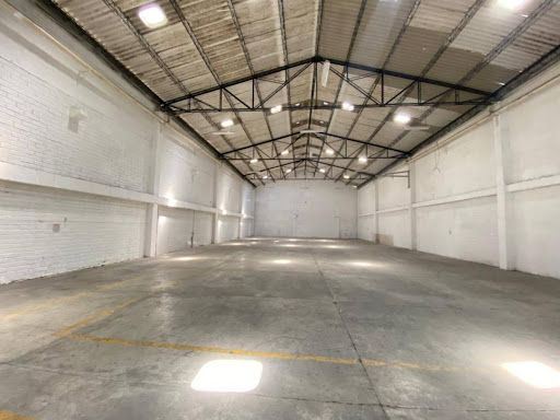 Bodega en arriendo Antioquia Itagüí Zona Industrial 1 860 m2 Habitaciones 0 Baños 2 Garajes 0 Precio $31000000
