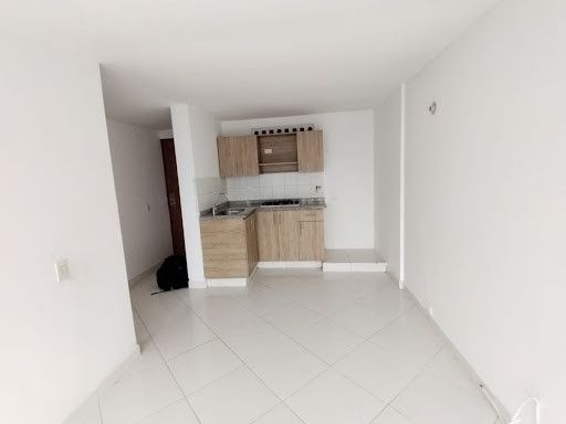 Apartamento en arriendo Antioquia Medellín Santa Rosa De Lima 65 m2 Habitaciones 3 Baños 2 Garajes 1 Precio $2000000
