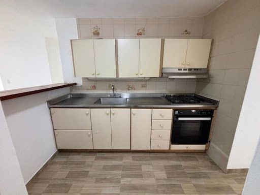 Apartamento en arriendo Antioquia Envigado Portal Del Valle 120 m2 Habitaciones 3 Baños 3 Garajes 1 Precio $4000000