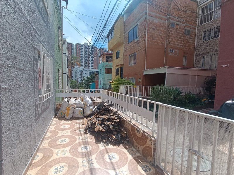 Casa en venta Antioquia Medellín Granada 85 m2 Habitaciones 3 Baños 2 Garajes 0 Precio $270000000