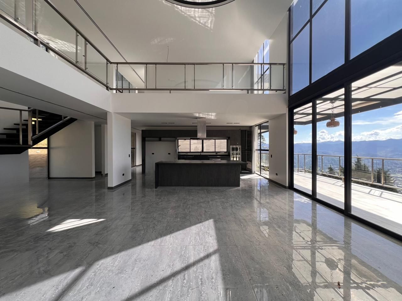 Casa en arriendo Antioquia Medellín Altos Del Poblado 700 m2 Habitaciones 6 Baños 6 Garajes 6 Precio $27000000