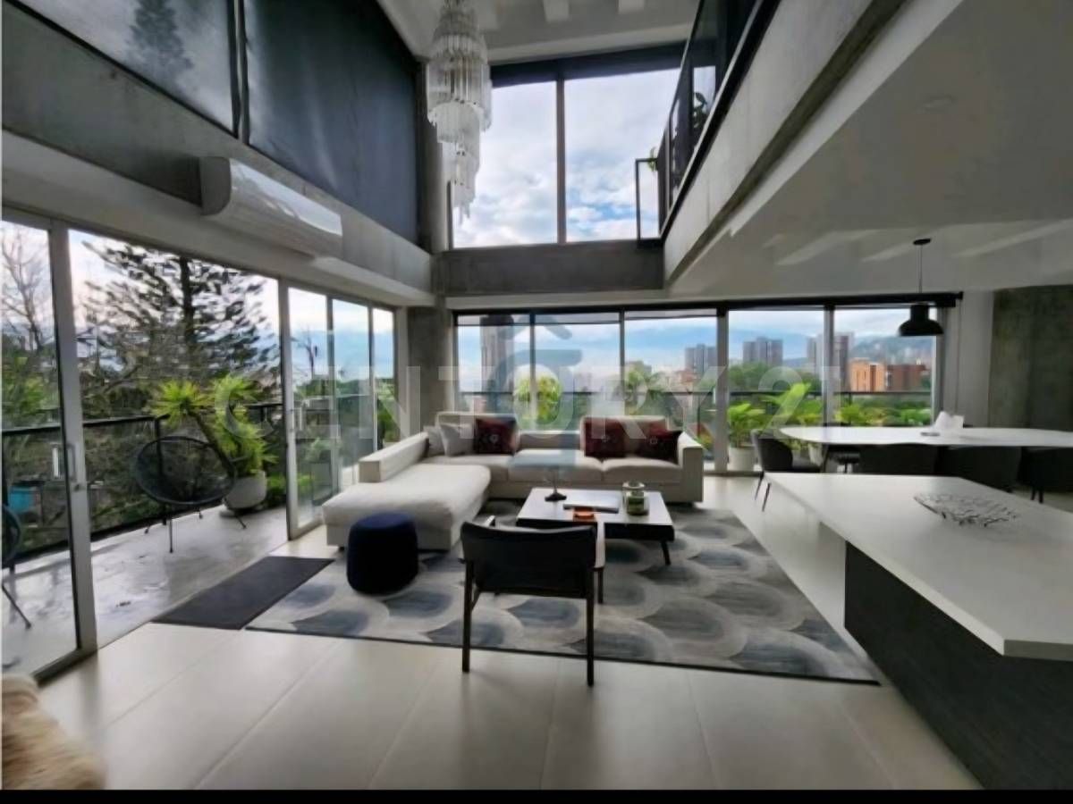 Apartamento en arriendo Antioquia Medellín Los Naranjos 300 m2 Habitaciones 3 Baños 4 Garajes 2 Precio $20000000