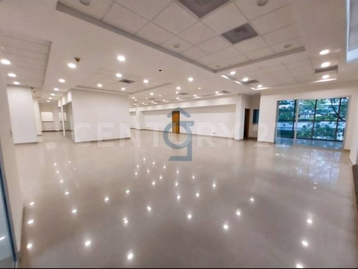 Oficina en venta Antioquia Medellín Patio Bonito 418 m2 Habitaciones 0 Baños 4 Garajes 11 Precio $4400000000