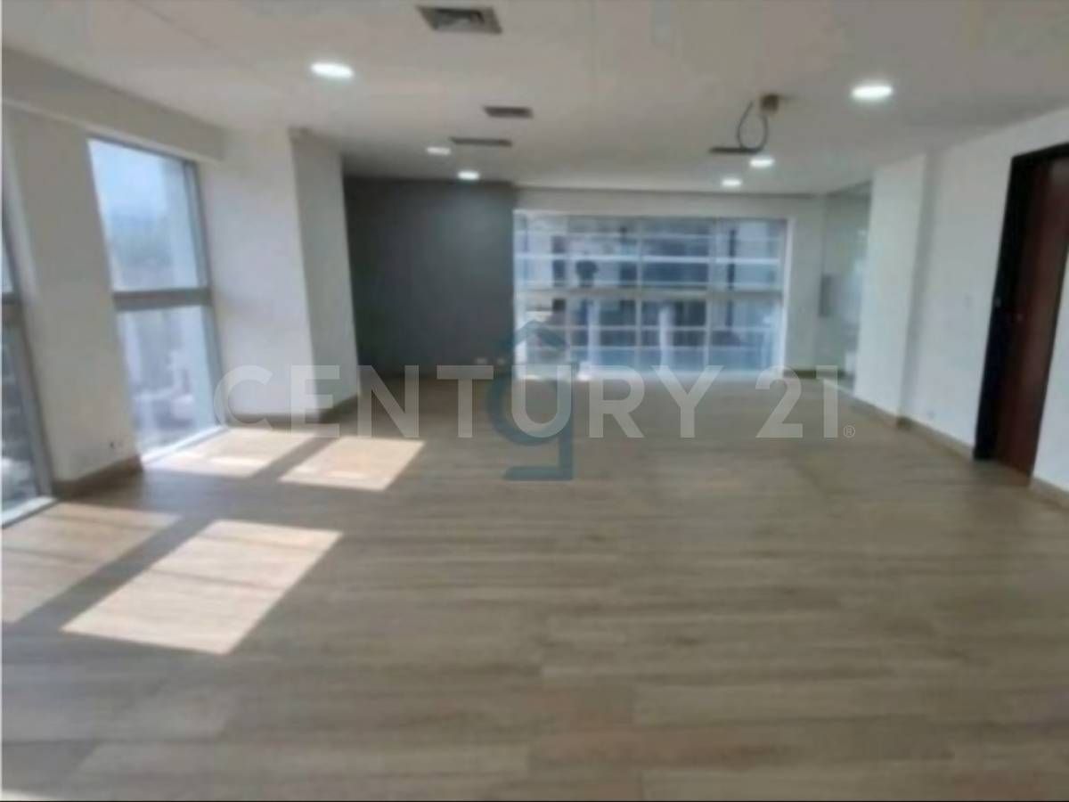 Oficina en arriendo Antioquia Medellín Santa Maria De Los Angeles 246 m2 Habitaciones 0 Baños 2 Garajes 4 Precio $21933160