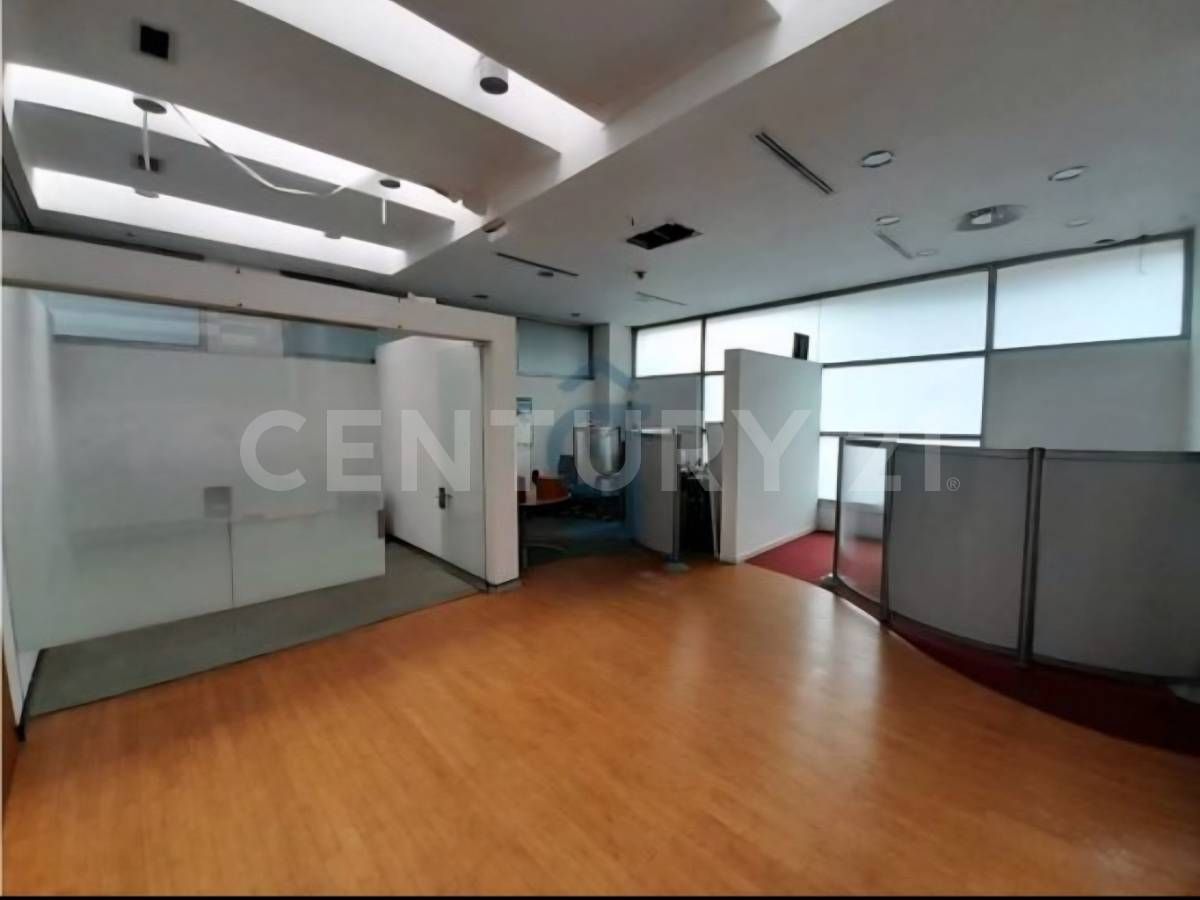 Local en venta Antioquia Medellín Castropol 597 m2 Habitaciones 0 Baños 6 Garajes 7 Precio $12500000000