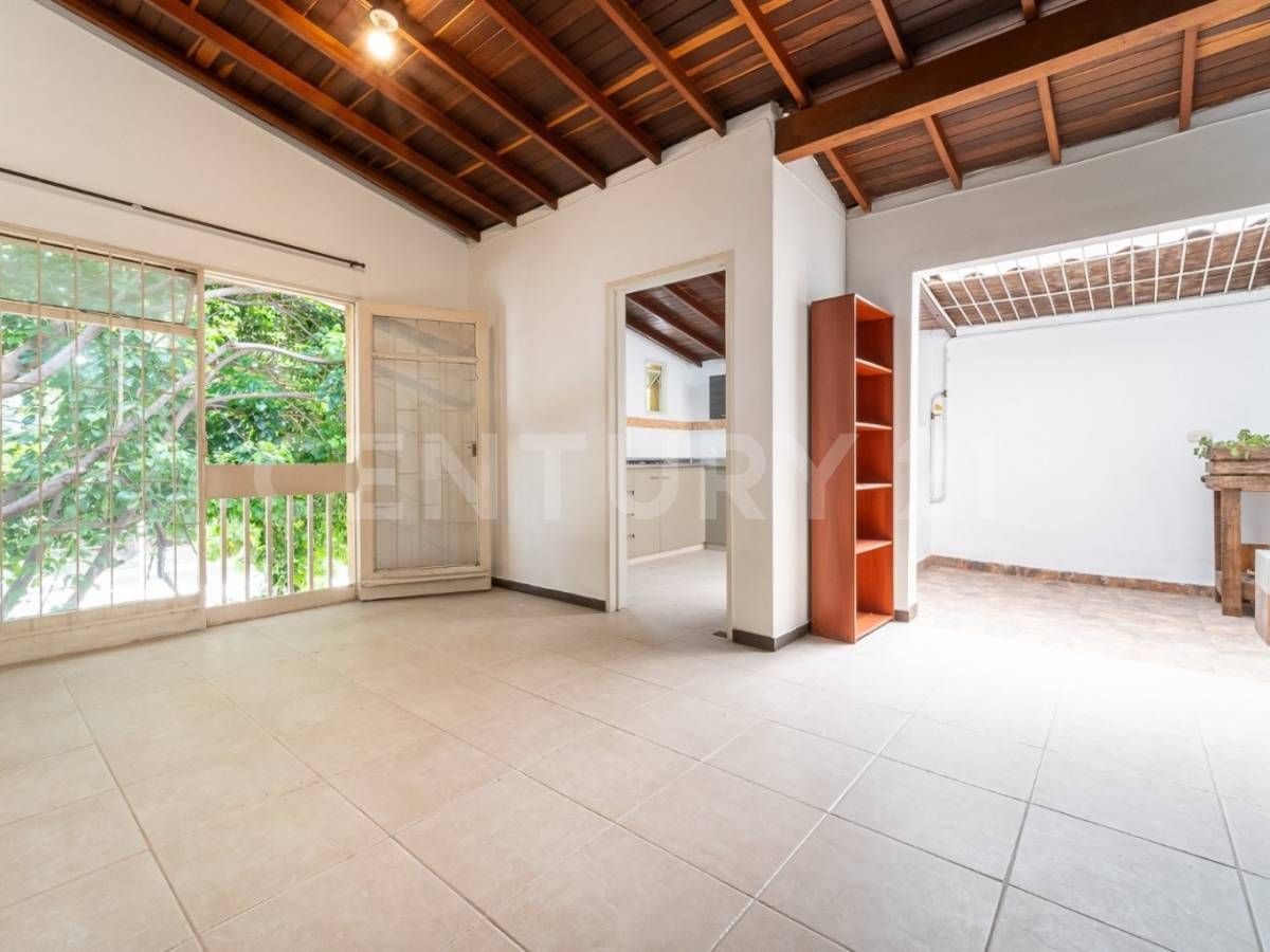 Apartamento en venta Antioquia Medellín La Floresta 62 m2 Habitaciones 2 Baños 1 Garajes 0 Precio $390000000
