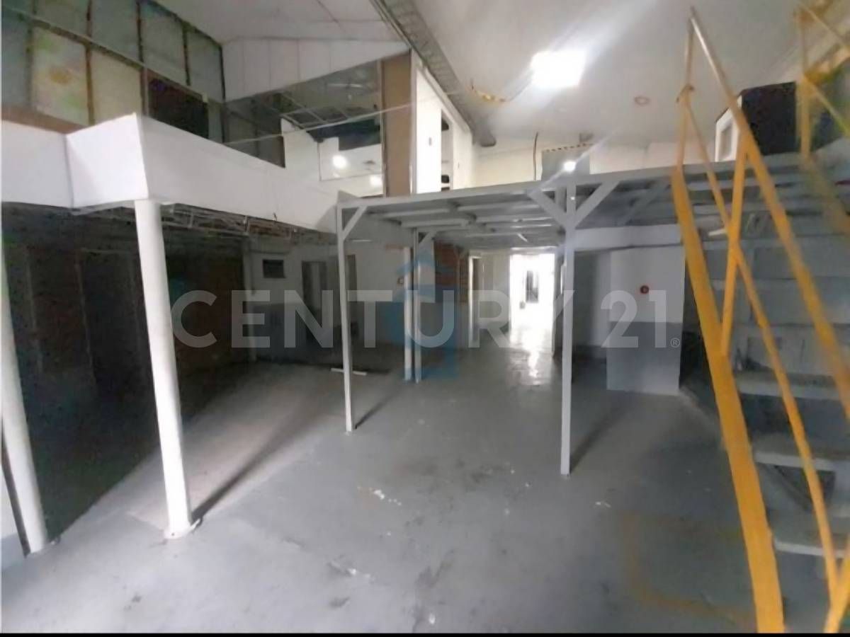Bodega en arriendo Antioquia Medellín Granada 1582 m2 Habitaciones 0 Baños 3 Garajes 2 Precio $46423541