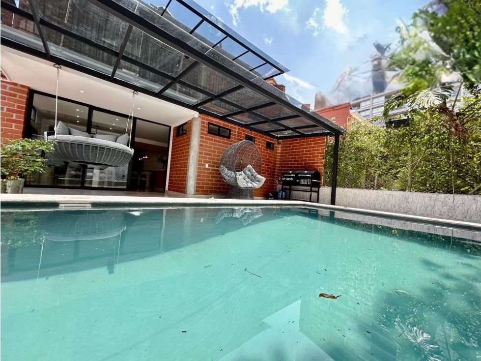 Casa en arriendo Antioquia Medellín Castropol 400 m2 Habitaciones 3 Baños 4 Garajes 4 Precio $26000000
