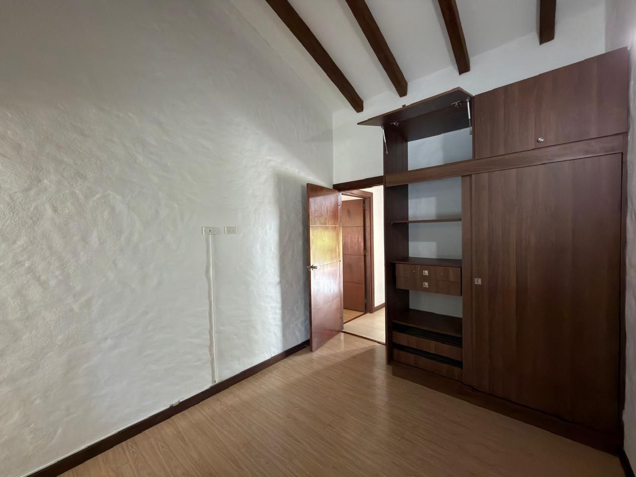Finca en arriendo Antioquia Rionegro Rionegro 220 m2 Habitaciones 4 Baños 4 Garajes 8 Precio $11000000