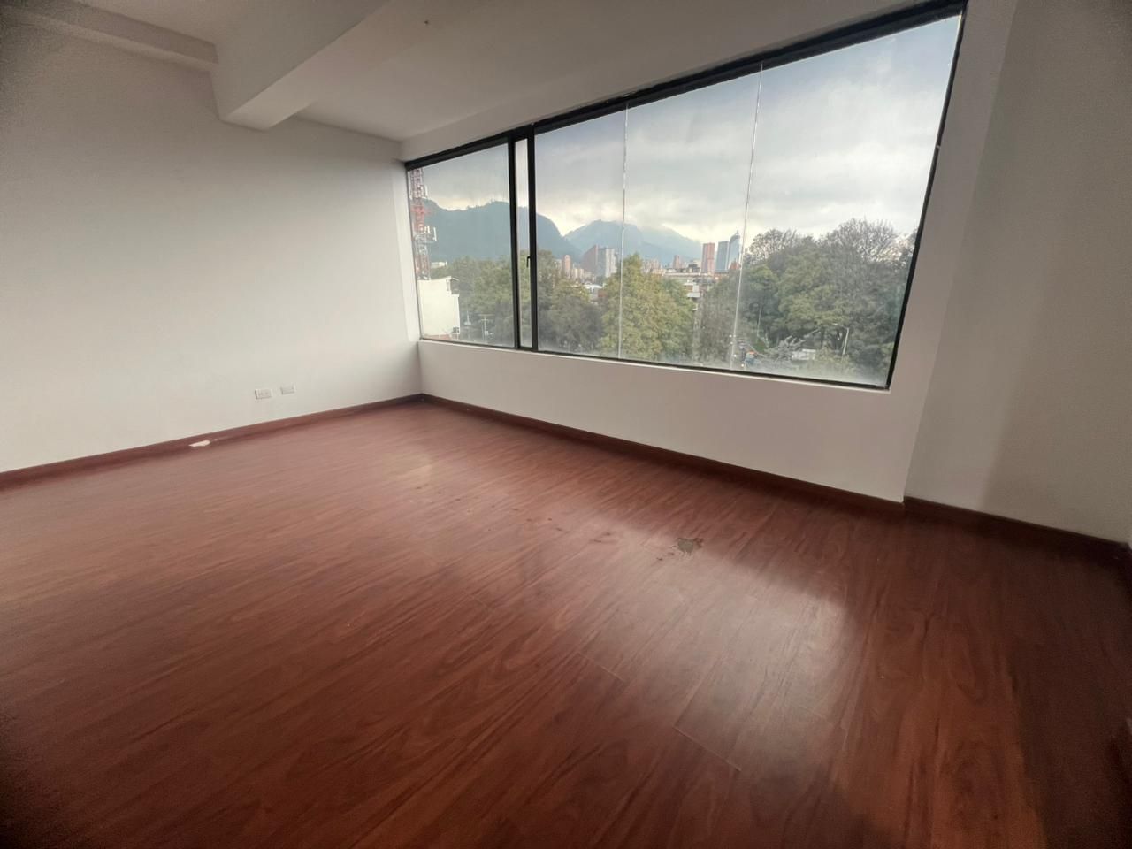 Oficina en arriendo o venta Cundinamarca Bogotá Palermo 57 m2 Habitaciones 0 Baños 2 Garajes 1 Precio venta $500000000 Precio arriendo $2300000