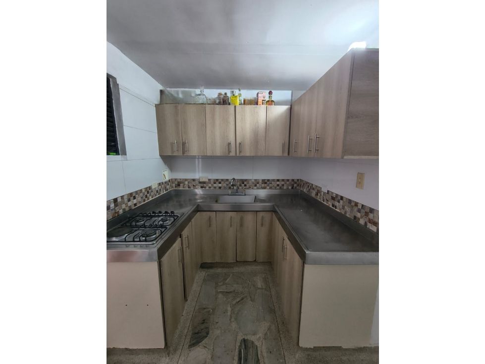 Apartamento en arriendo Antioquia Medellín Altavista 80 m2 Habitaciones 3 Baños 2 Garajes 0 Precio $2800000