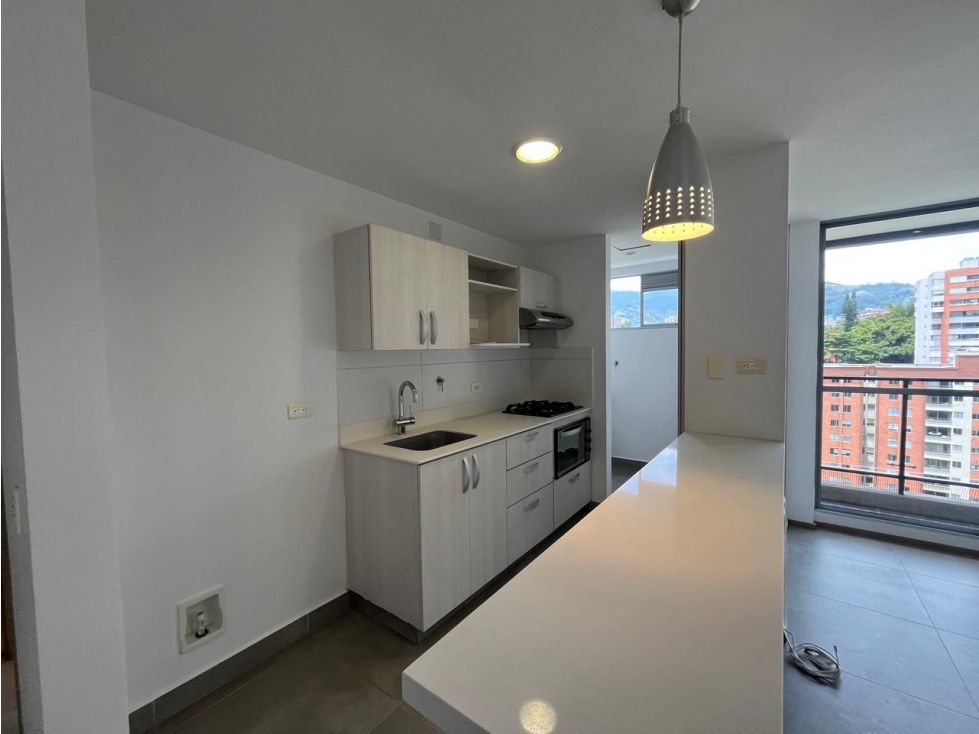 Apartamento en arriendo Antioquia Envigado El Esmeraldal 75 m2 Habitaciones 2 Baños 2 Garajes 1 Precio $3600000