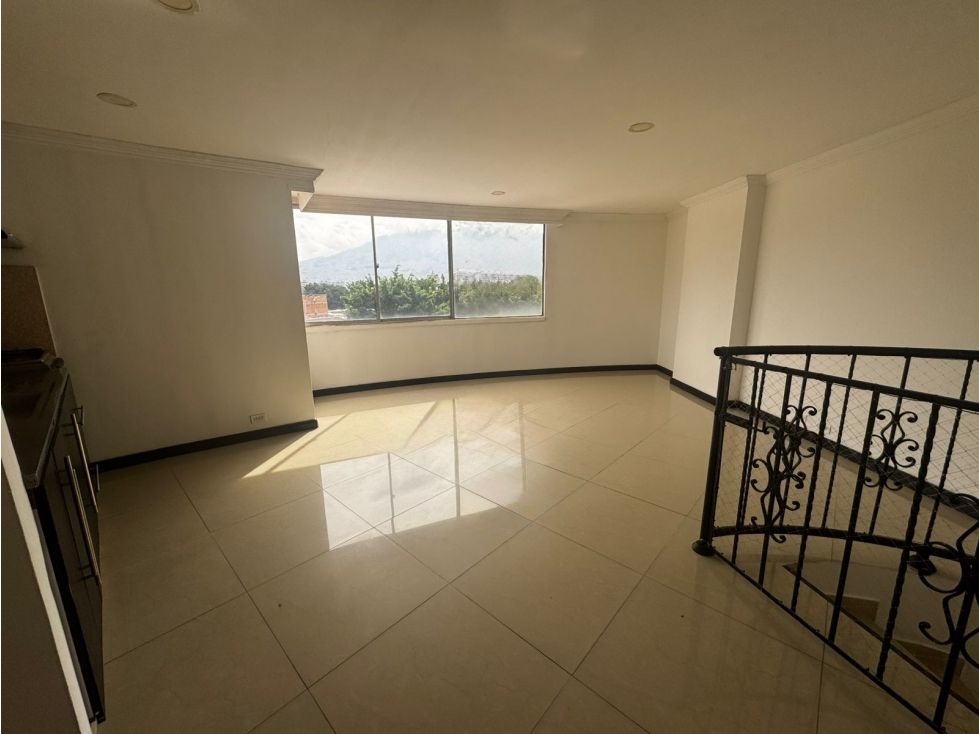 Apartamento en arriendo Antioquia Medellín La Candelaria 70 m2 Habitaciones 2 Baños 1 Garajes 1 Precio $2300000