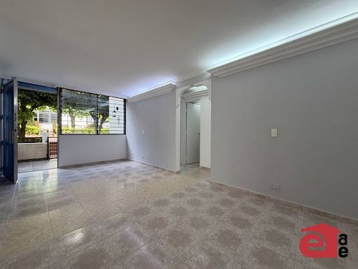 Apartamento en arriendo Antioquia Envigado Las Flores 79 m2 Habitaciones 4 Baños 2 Garajes 1 Precio $3500000