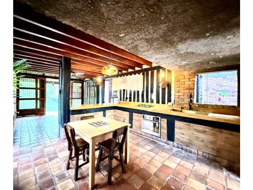 Casa en arriendo Valle Del Cauca Cali Parcelaciones Pance 250 m2 Habitaciones 3 Baños 3 Garajes 2 Precio $7800000