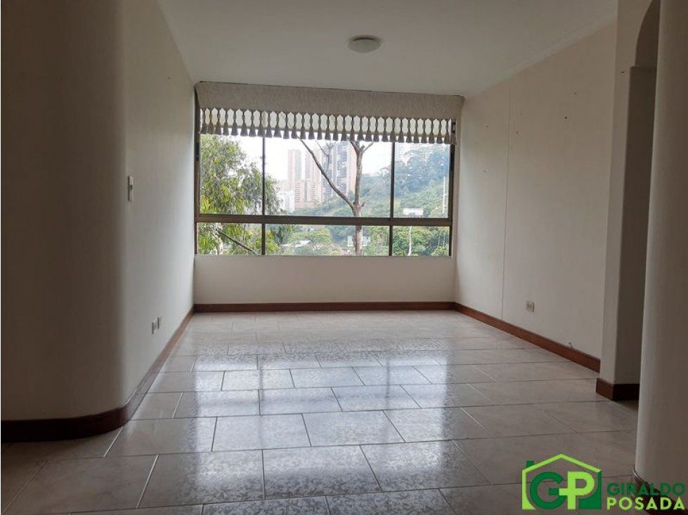 Apartamento en arriendo Antioquia Medellín San Bernardo 85 m2 Habitaciones 3 Baños 3 Garajes 1 Precio $3500000