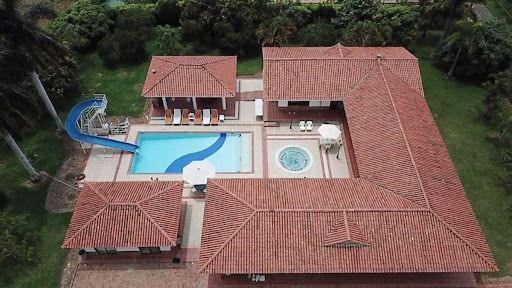 Finca en venta Cundinamarca La Mesa La Mesa 312 m2 Habitaciones 5 Baños 5 Garajes 13 Precio $1460000000