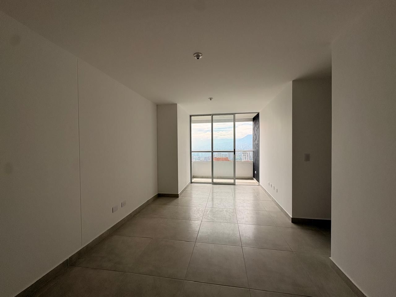 Apartamento en arriendo o venta Antioquia Sabaneta Betania 80 m2 Habitaciones 3 Baños 2 Garajes 2 Precio venta $700000000 Precio arriendo $3600000