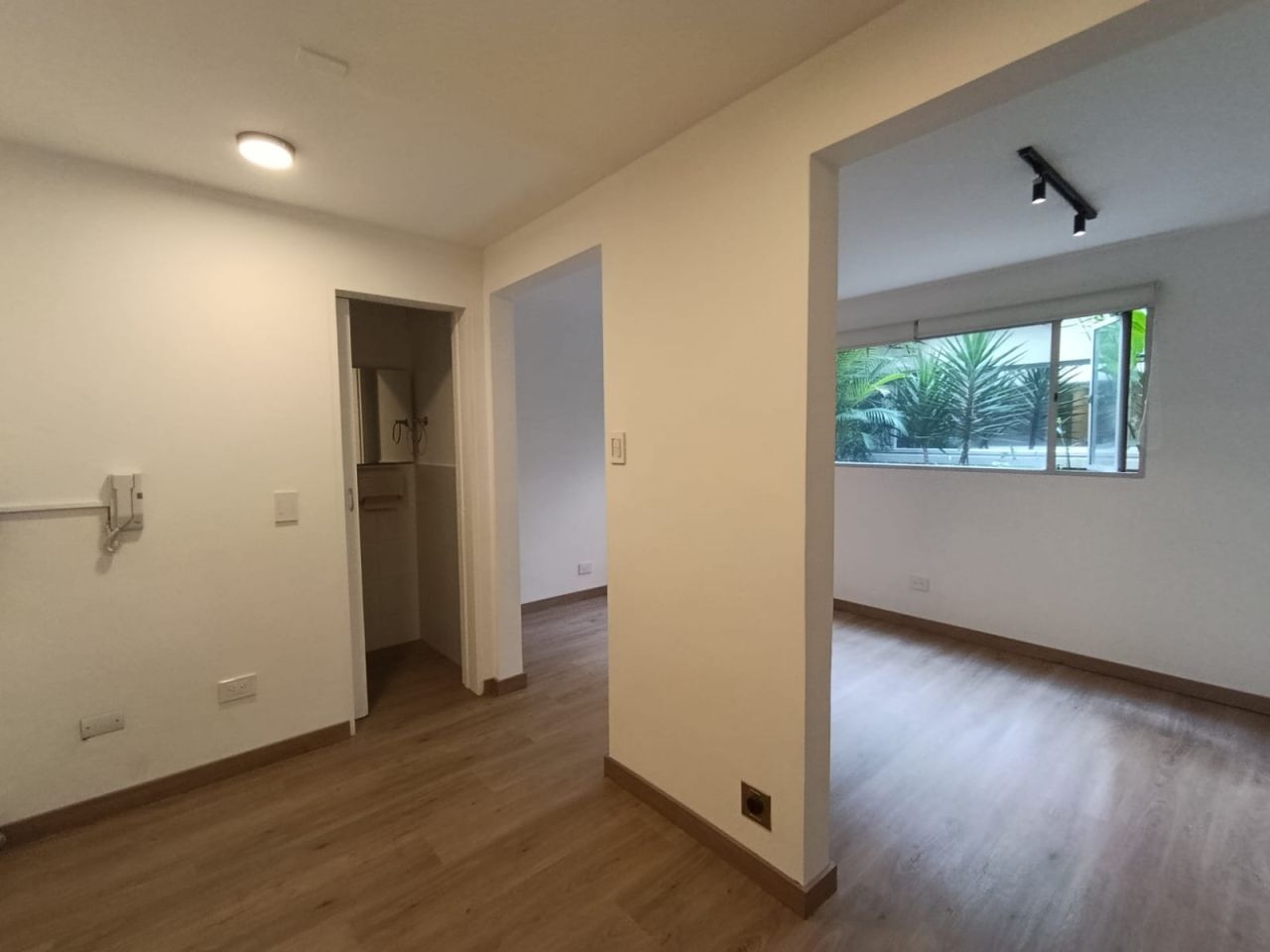 Oficina en arriendo Antioquia Medellín San Joaquin 21 m2 Habitaciones 0 Baños 1 Garajes 1 Precio $3200000