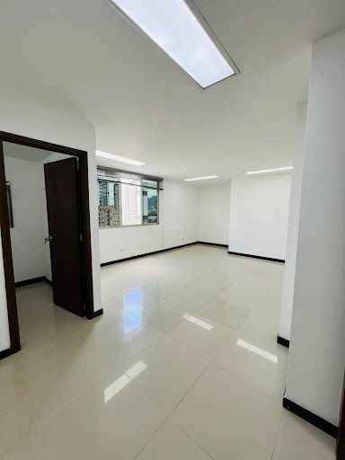 Oficina en arriendo Risaralda Pereira Pinares De San Martin 36 m2 Habitaciones 0 Baños 1 Garajes 0 Precio $3500000