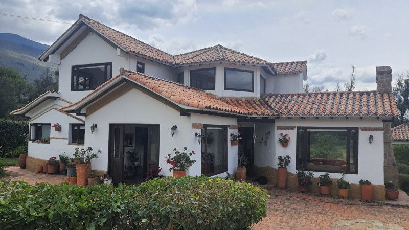 Casa en venta Boyacá Villa De Leyva Villa De Leyva 237 m2 Habitaciones 5 Baños 4 Garajes 3 Precio $1800000000