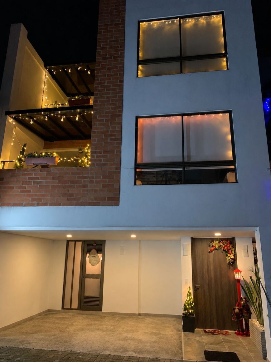 Casa en venta Cundinamarca Chía Chia 170 m2 Habitaciones 3 Baños 3 Garajes 2 Precio $820000000
