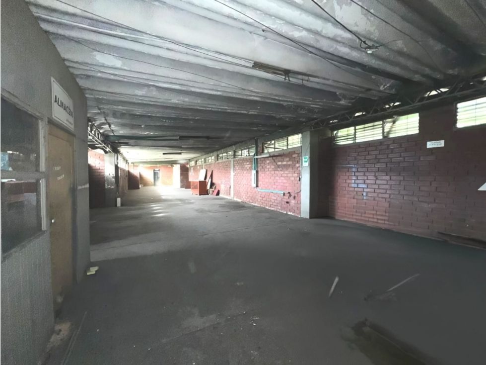 Bodega en venta Caldas Manizales Manizales 400 m2 Habitaciones 0 Baños 3 Garajes 0 Precio $1800000000
