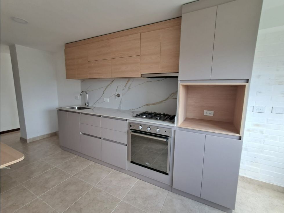 Apartamento en arriendo Antioquia Medellín Los Balsos No 1 95 m2 Habitaciones 3 Baños 2 Garajes 2 Precio $4650000