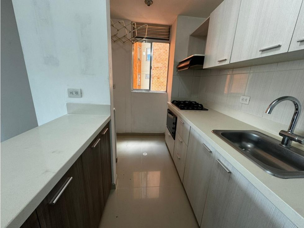 Apartamento en arriendo Antioquia Medellín Loma De Los Bernal 65 m2 Habitaciones 2 Baños 2 Garajes 1 Precio $2900000