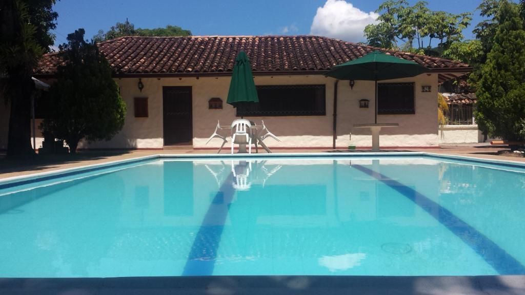 Casa Campestre en venta Tolima Melgar Las Palmas 1855 m2 Habitaciones 6 Baños 6 Garajes 4 Precio $850000000