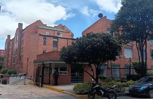 Casa en arriendo Cundinamarca Bogotá Estacion Victoria 73 m2 Habitaciones 3 Baños 2 Garajes 2 Precio $2727200