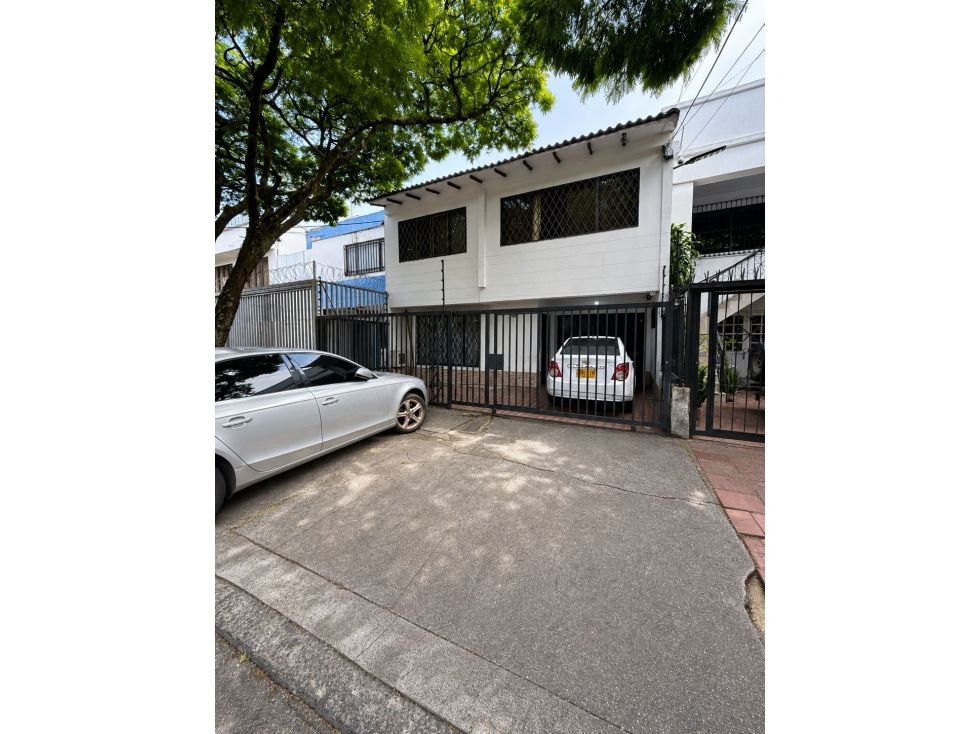 Casa en venta Valle Del Cauca Cali San Fernando Nuevo 350 m2 Habitaciones 7 Baños 2 Garajes 3 Precio $950000000