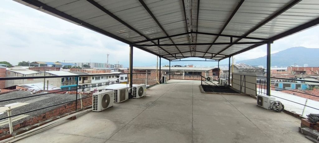 Bodega en venta Valle Del Cauca Cali Porvenir 450 m2 Habitaciones 0 Baños 3 Garajes 0 Precio $840000000