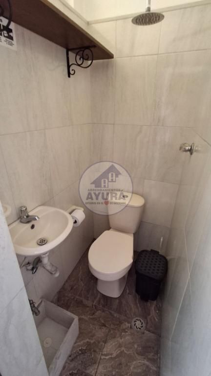 Local en arriendo Antioquia Envigado El Dorado 10 m2 Habitaciones 0 Baños 1 Garajes 0 Precio $850000