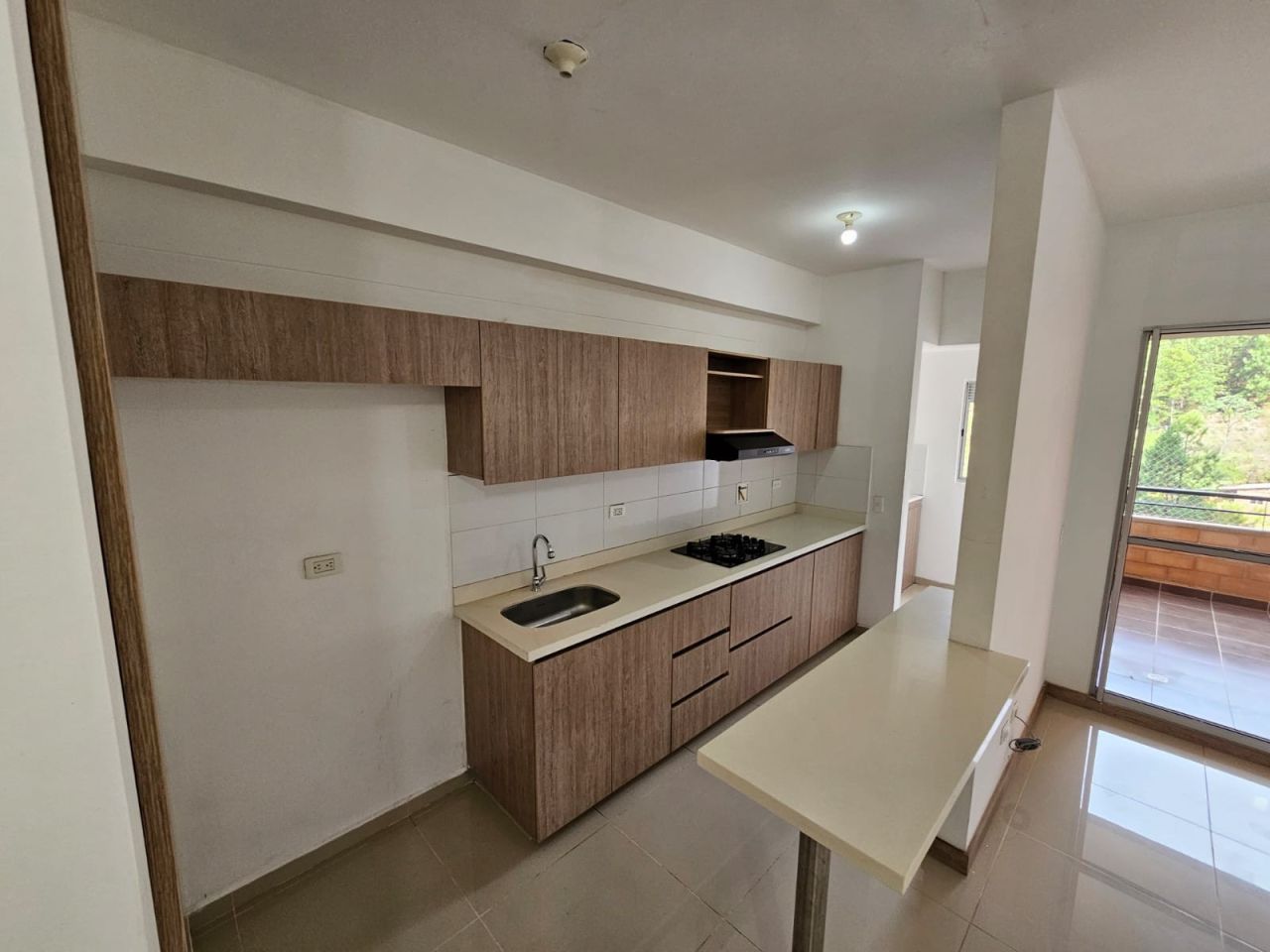 Apartamento en arriendo Antioquia Bello La Navarra 85 m2 Habitaciones 3 Baños 2 Garajes 1 Precio $2600000