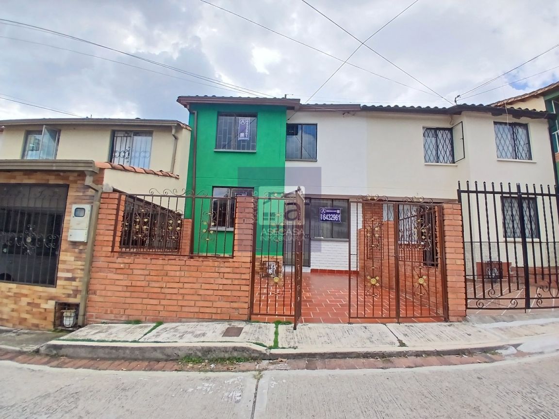 Casa en arriendo Santander Floridablanca Br Los Andes 130 m2 Habitaciones 4 Baños 3 Garajes 0 Precio $2200000