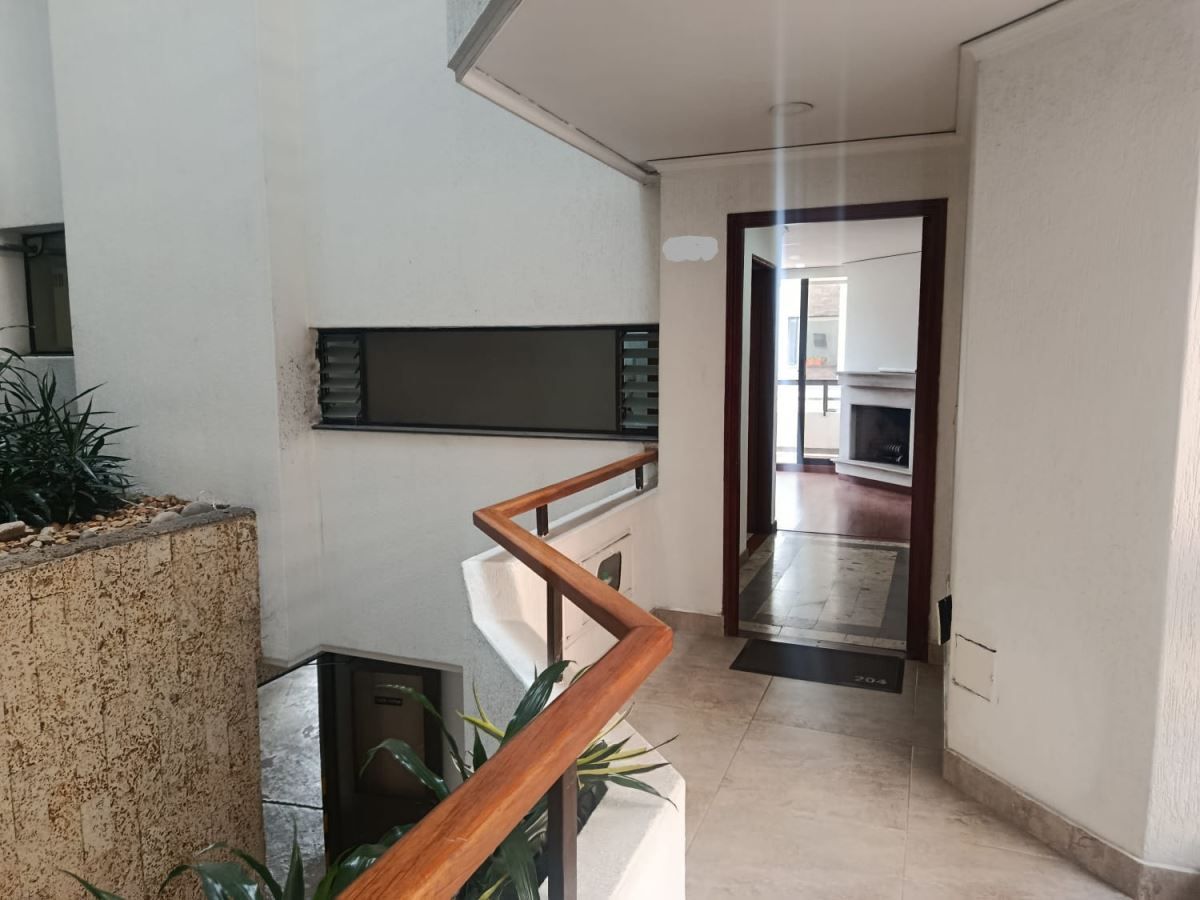 Apartamento en arriendo Cundinamarca Bogotá Santa Barbara Central 90 m2 Habitaciones 2 Baños 2 Garajes 1 Precio $4800000