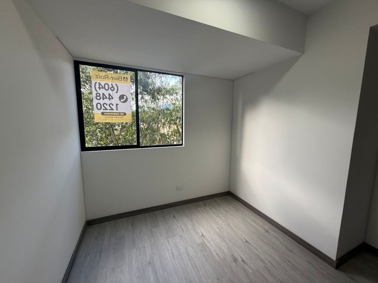 Apartamento en arriendo Antioquia Medellín Asomadera No2 75 m2 Habitaciones 3 Baños 2 Garajes 1 Precio $4200000