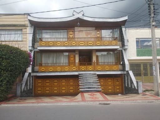 Casa en venta Cundinamarca Zipaquirá Br Algarra Iii 550 m2 Habitaciones 5 Baños 8 Garajes 2 Precio $1200000000