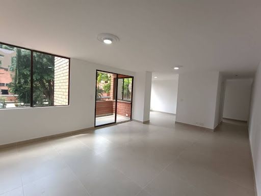 Apartamento en arriendo Antioquia Envigado Portal Del Valle 115 m2 Habitaciones 4 Baños 3 Garajes 1 Precio $4300000