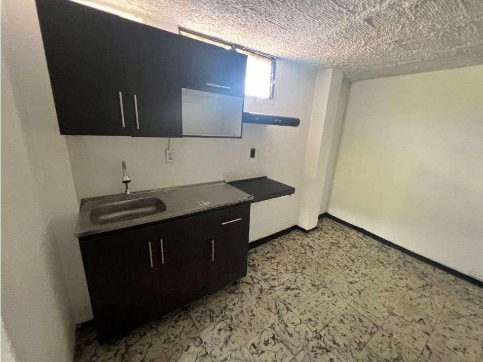 Apartaestudio en arriendo Antioquia Medellín Campo Amor 38 m2 Habitaciones 1 Baños 1 Garajes 0 Precio $1300000